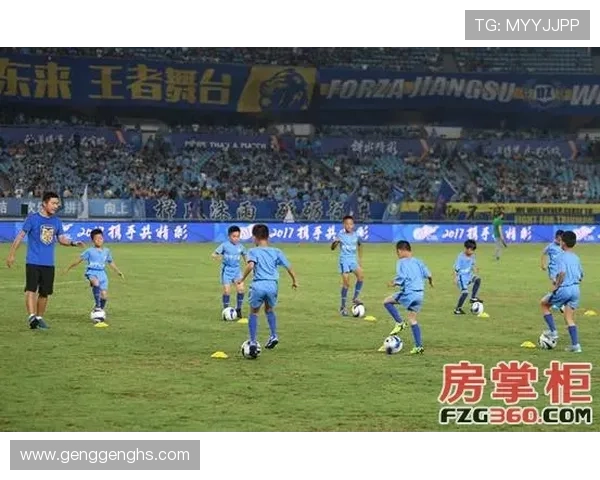 探寻足球世界的璀璨星辰谁是当今冠军足球明星的领军人物 探寻足球世界的璀璨星辰谁是当今冠军足球明星的领军人物